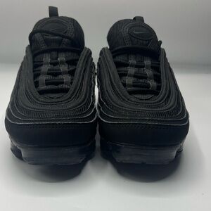 Nike Air Vapormax 97 AQ2657-001 Youth black running sneakers sz 5Y